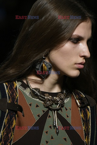 Etro details