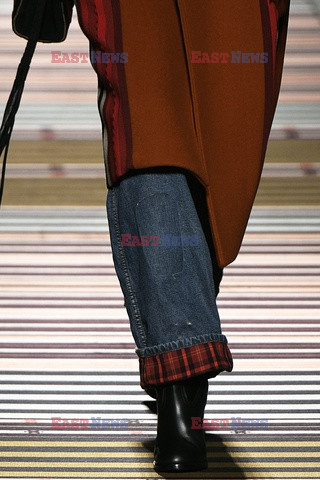 Etro details