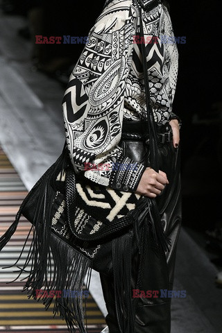 Etro details