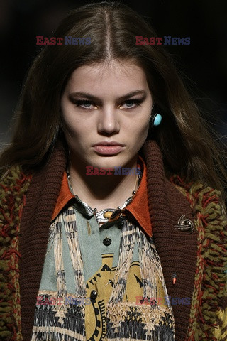 Etro details