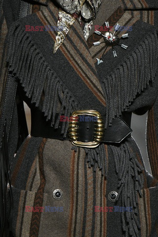 Etro details