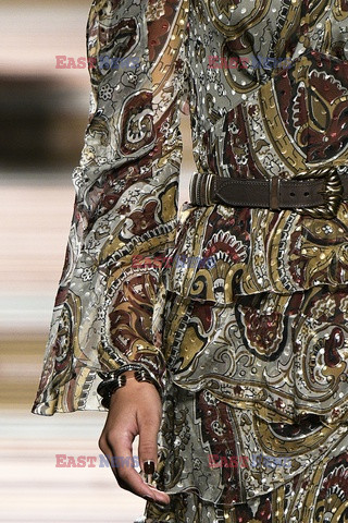 Etro details