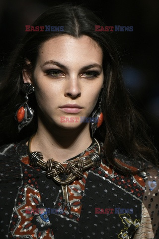 Etro details