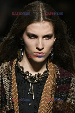 Etro details