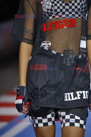 Hilfiger Details