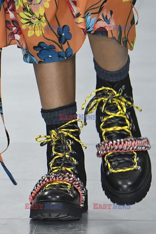 HouseofHolland details