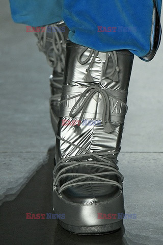 Jeremy Scott details