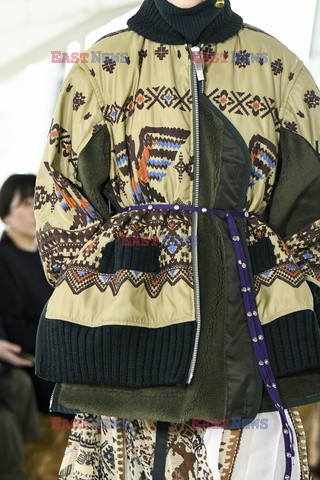 Sacai details