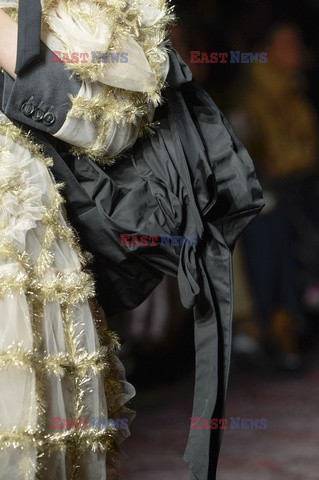 Simone Rocha details