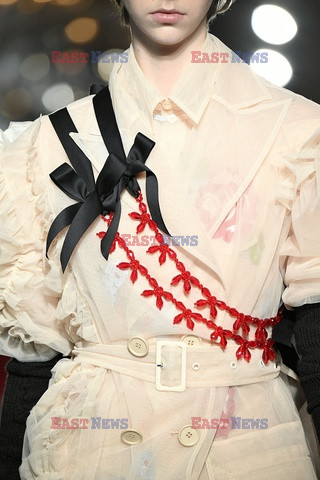 Simone Rocha details