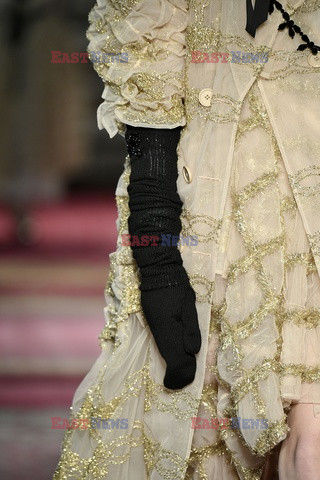 Simone Rocha details