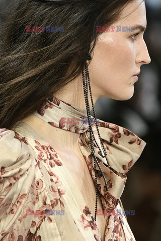 Zimmermann Details