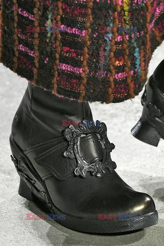 Anna Sui details