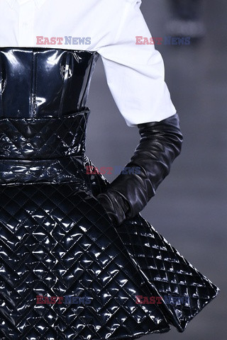 Balmain details details