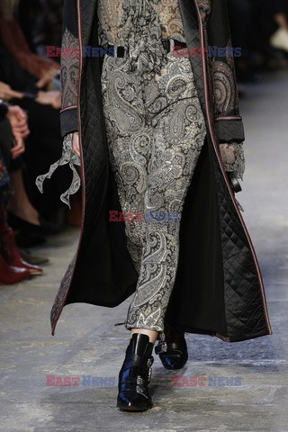 Etro details