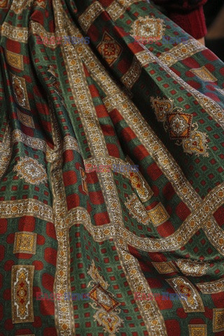 Etro details