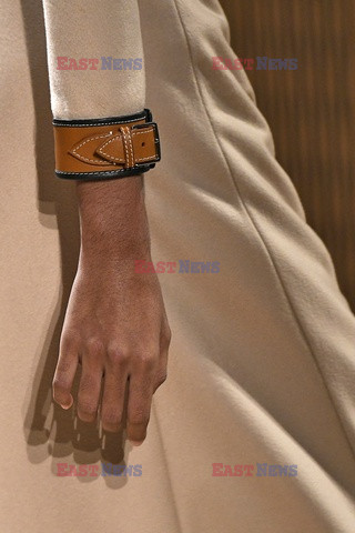 Hermes details details