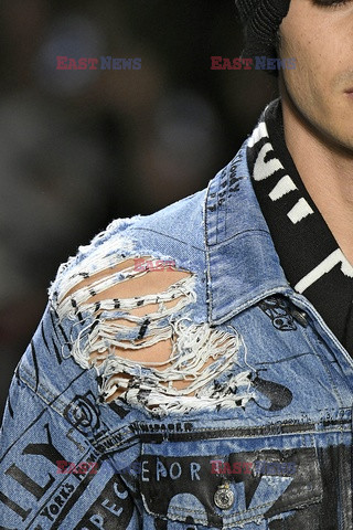 Jeremy Scott details