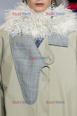 Loewe details details