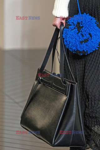 Loewe details details