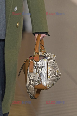 Loewe details details