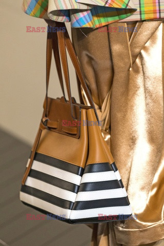 Loewe details details