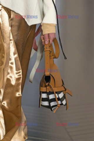 Loewe details details