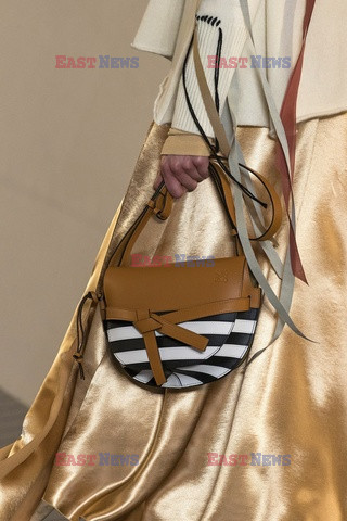 Loewe details details