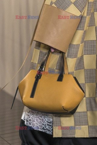 Loewe details details