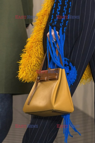 Loewe details details