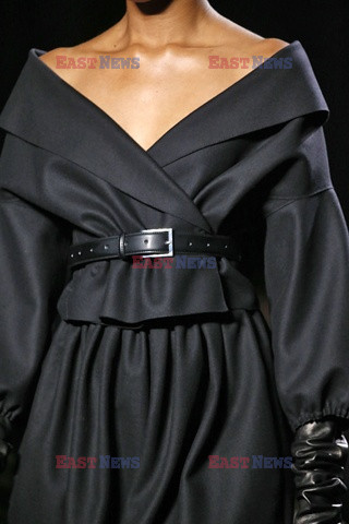 Rochas details details