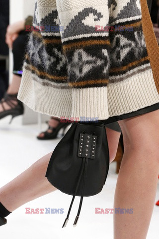 Tod s details