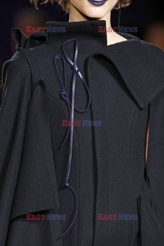 Yohji Yamamoto details details