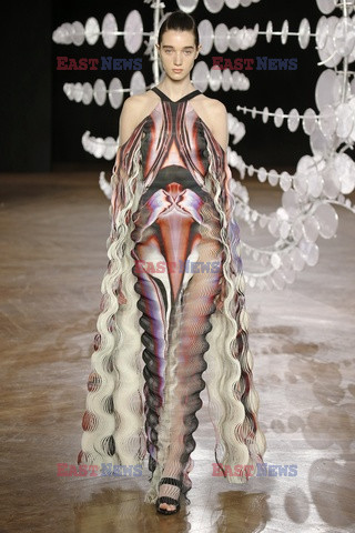 Iris Van Herpen LB