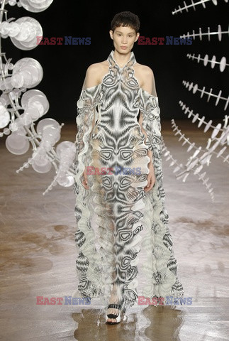 Iris Van Herpen LB