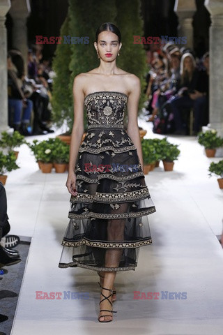 Oscar de  La Renta LB