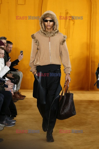 Loewe LB