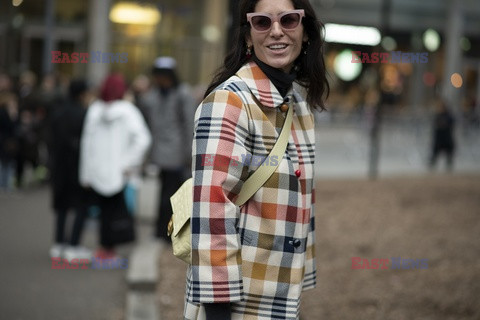 Burberry Street Style