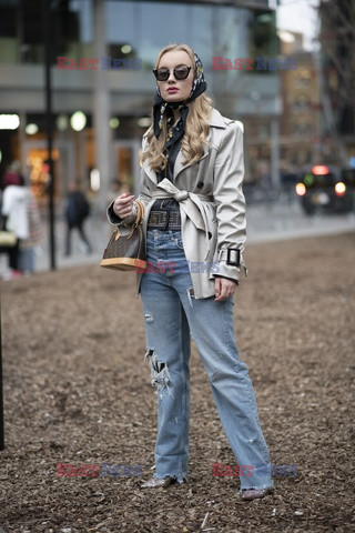 Burberry Street Style