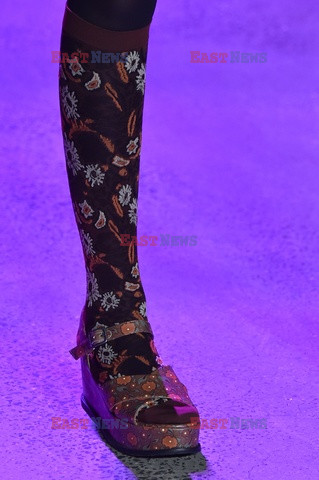 Anna Sui Details