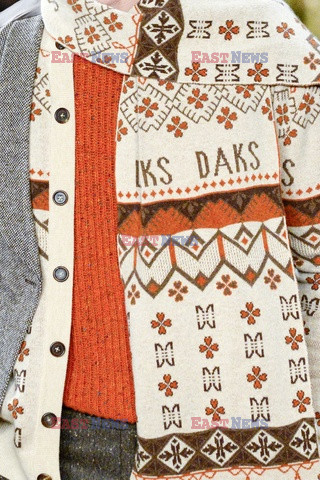 Daks Details