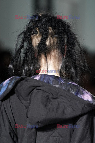 Yohji Yamamoto Details