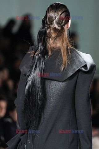 Yohji Yamamoto Details