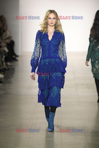 Tadashi Shoji