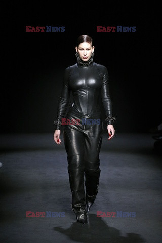 Mugler