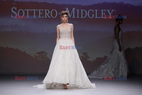 Barcelona, Maggie Sottero