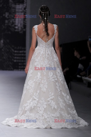 Barcelona, Mori Lee