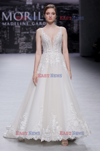 Barcelona, Mori Lee