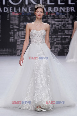 Barcelona, Mori Lee