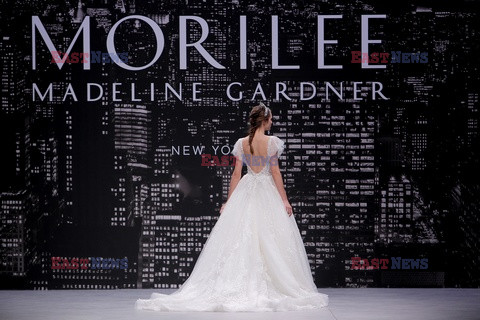 Barcelona, Mori Lee